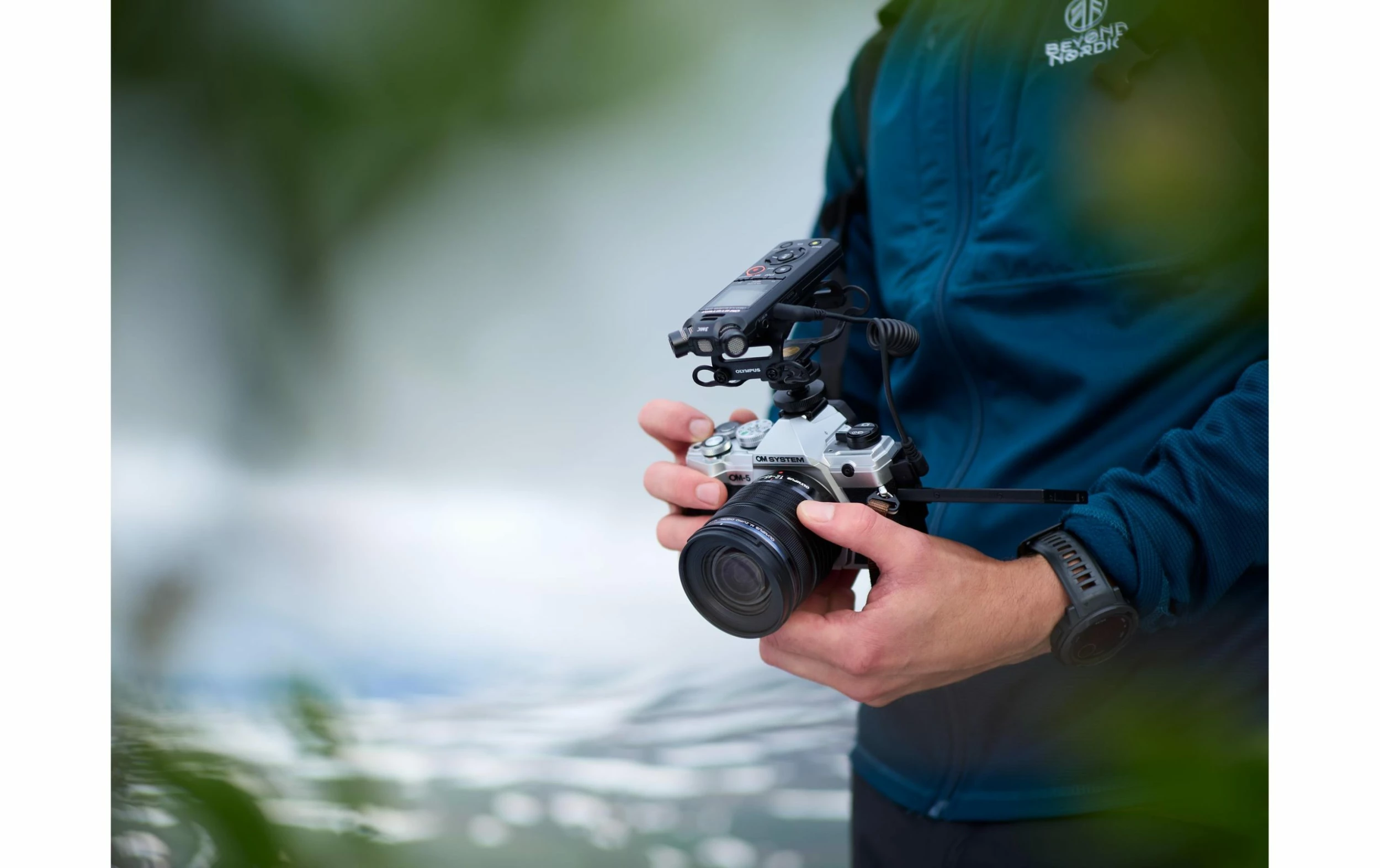 OM-System Appareils Photo OM-5 M.Zuiko Digital ED 12-45mm F/4 PRO Noir - Appareils Hybrides 3 OM-System Appareils Photo OM-5 M.Zuiko Digital ED 12-45mm F/4 PRO Noir - Appareils Hybrides – Image 3